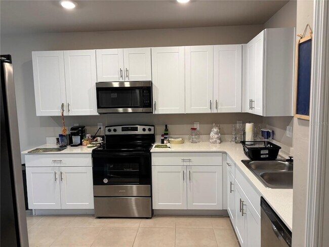 2261 Barrister St in North Port, FL - Building Photo - Building Photo