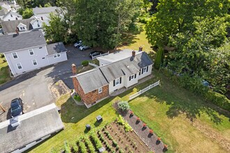 160 Beecher St in Southington, CT - Building Photo - Building Photo