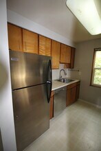 4614 Lower Dr, Unit 4614 in Lake Oswego, OR - Building Photo - Building Photo