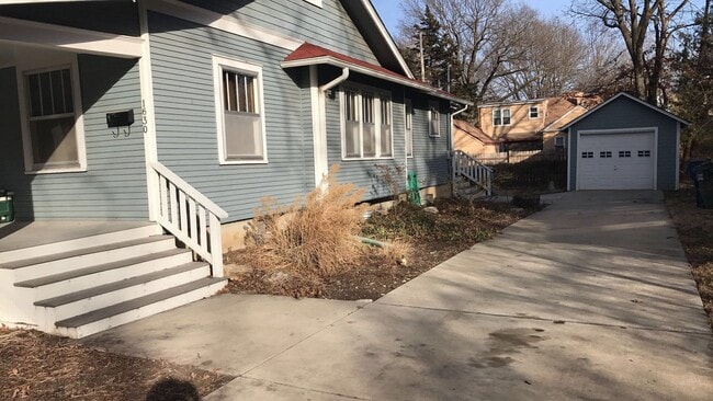 1630 New Hampshire St in Lawrence, KS - Building Photo - Building Photo
