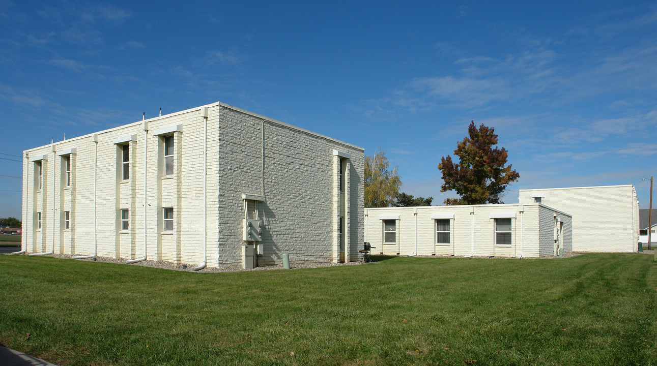 Brent Manor Apartments in Payette, ID - Building Photo