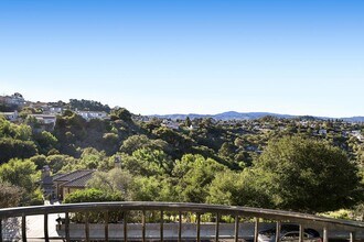 3817 Naughton Ave in Belmont, CA - Building Photo - Building Photo