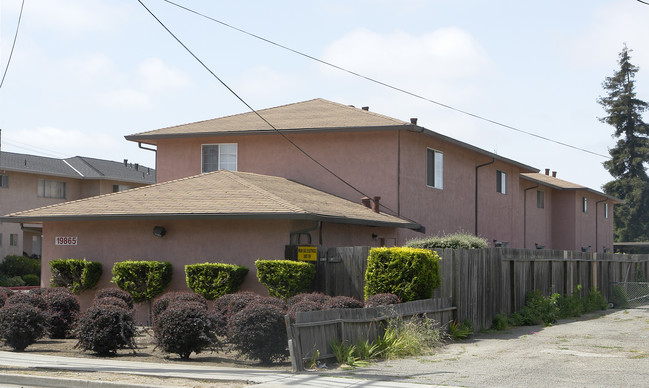 19865 Meekland Ave in Hayward, CA - Building Photo - Building Photo