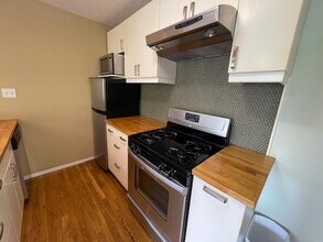 304 E 33rd St in Austin, TX - Building Photo - Building Photo