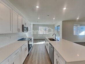 8935 Dwarf Chin Ave in Las Vegas, NV - Foto de edificio - Building Photo