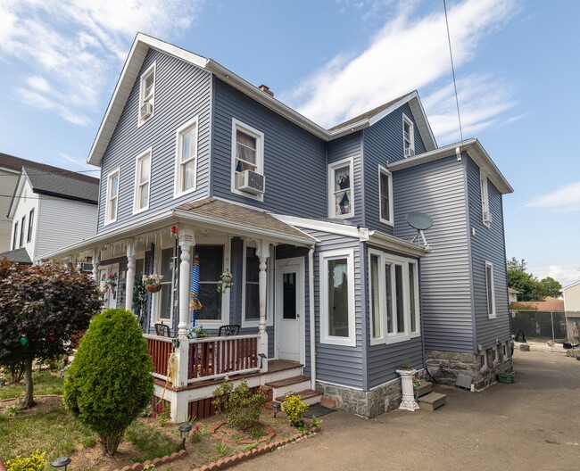 72 Fairmount Ave in Bridgeport, CT - Building Photo - Building Photo