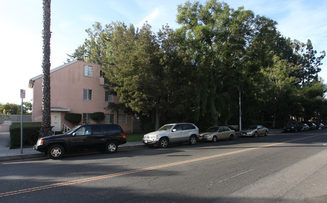 6206 Fountain Ave in Los Angeles, CA - Building Photo - Building Photo