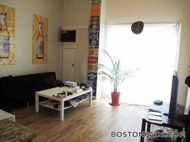 49 Symphony Rd in Boston, MA - Building Photo