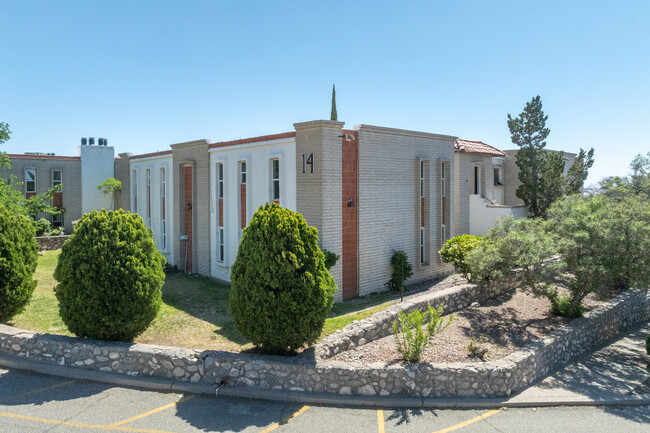 Sierra Del Sol in El Paso, TX - Foto de edificio - Building Photo