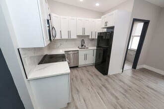 3565 Kensington Ave in Philadelphia, PA - Foto de edificio - Building Photo