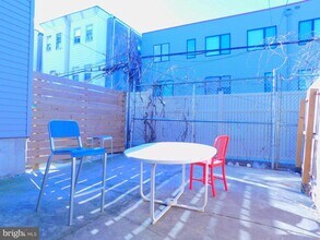 2142 N Carlisle St in Philadelphia, PA - Building Photo - Building Photo