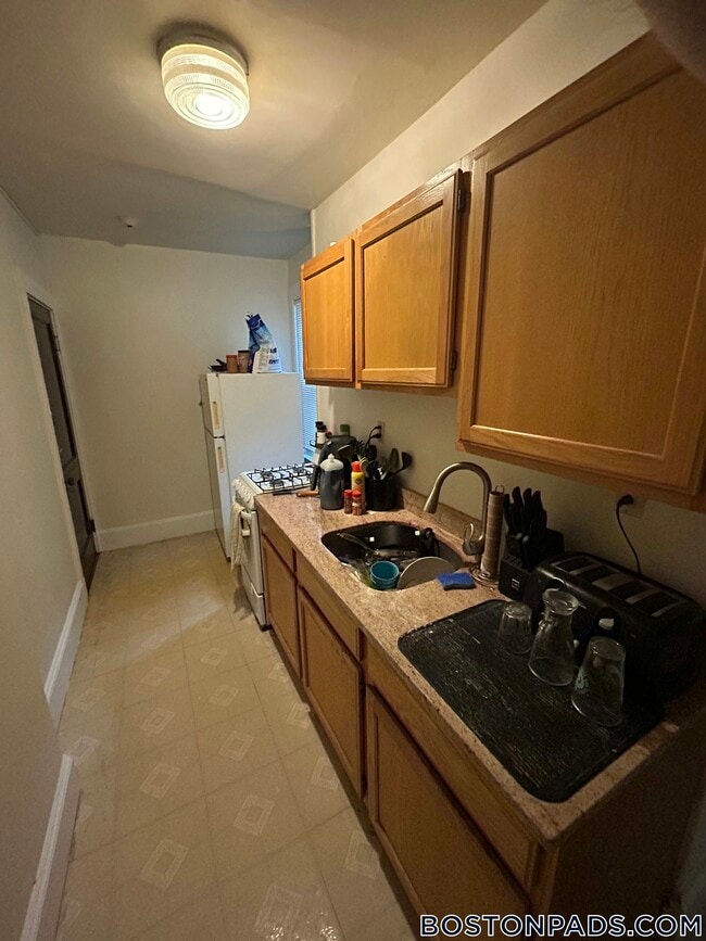 157 Summer St in Somerville, MA - Foto de edificio - Building Photo