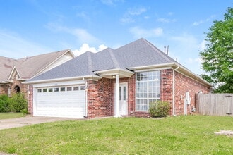 1000 Leconte Gap St in Cordova, TN - Building Photo - Building Photo