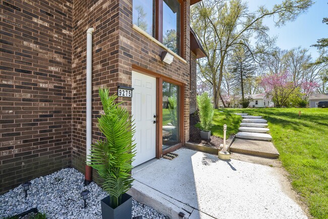9275 Brookside Dr in Whitmore Lake, MI - Building Photo - Building Photo