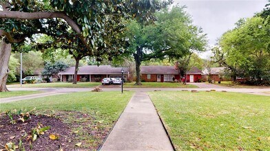 9746 Tappenbeck Dr in Houston, TX - Building Photo - Building Photo
