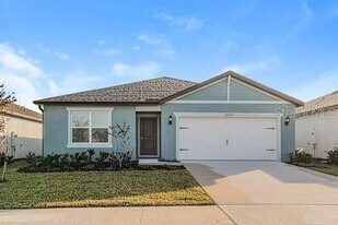 3660 Benham Rise Rd in Spring Hill, FL - Building Photo