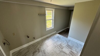101 S Honeysuckle Ln in Glasgow, KY - Building Photo - Building Photo
