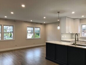 47-07 Overbrook St in Queens, NY - Building Photo - Building Photo