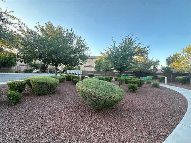 property at 10604 Nantucket Ridge Ave