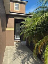 32331 Fish Hook Lp in Wesley Chapel, FL - Building Photo - Building Photo