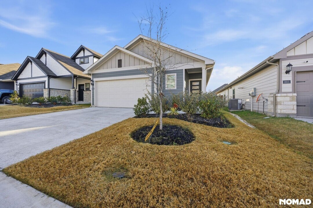 3913 Marble Fls Dr in Farmersville, TX - Foto de edificio