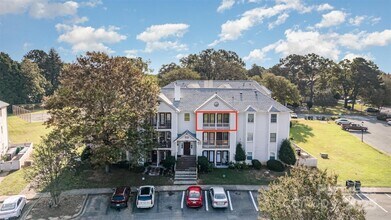 6165 Meadow Rose Ln in Charlotte, NC - Building Photo - Building Photo