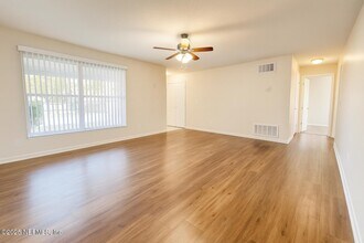 8362 Kipling Ct in Jacksonville, FL - Building Photo - Building Photo