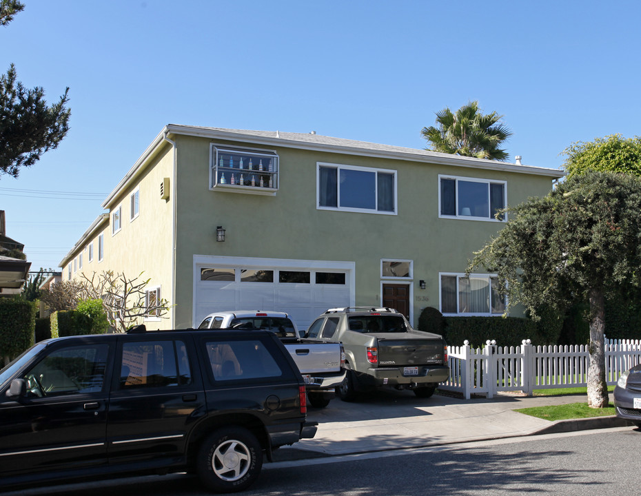 1536 Harvard St in Santa Monica, CA - Foto de edificio