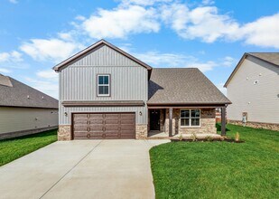 2628 Rafiki Dr in Clarksville, TN - Building Photo - Building Photo