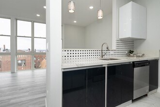 144 Bergen Ave in Jersey City, NJ - Building Photo - Building Photo