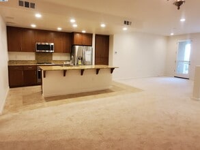 1888 Trento Loop in Milpitas, CA - Building Photo - Building Photo