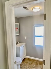 61 Weequahic Ave, Unit 3 in Newark, NJ - Building Photo - Building Photo