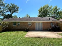 3210 Briarwood Dr photo'