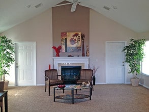 Keny Boulevard Estates in London, OH - Foto de edificio - Building Photo