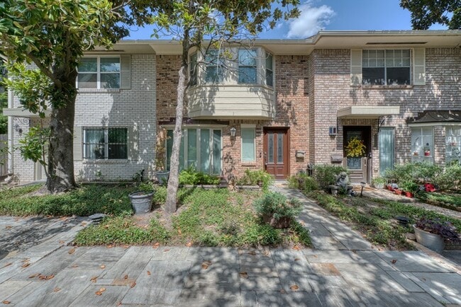 property at 5530 Holly St