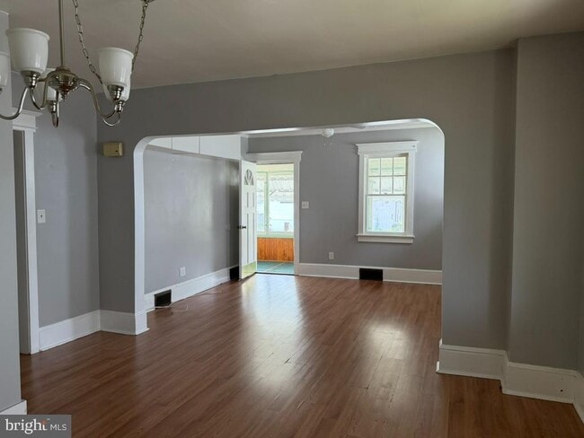 property at 132 Homecrest Ave