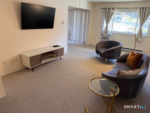 127 Kennedy Dr in Bridgeport, CT - Building Photo - Building Photo