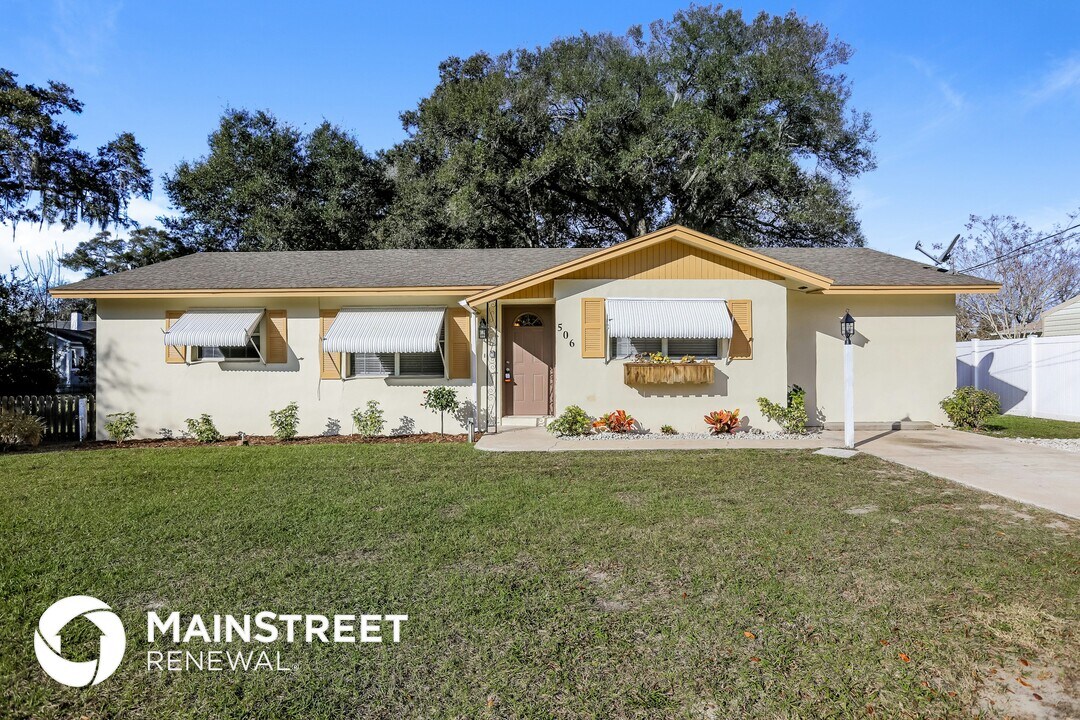 506 Ewing Ln in DeLand, FL - Building Photo