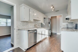 1230 Hemlock St in Tallahassee, FL - Building Photo - Building Photo