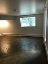 87 Druid Cir NE, Unit C in Atlanta, GA - Building Photo - Building Photo
