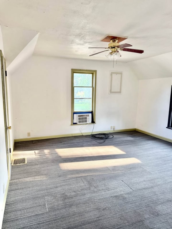 528 N 1st St in Marshalltown, IA - Building Photo - Building Photo