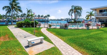 3216 SE 12th St in Pompano Beach, FL - Building Photo - Building Photo