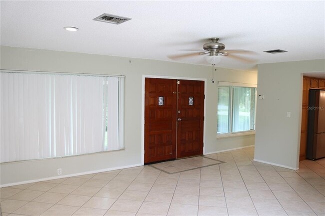 1113 Lancer Ln in Tarpon Springs, FL - Building Photo - Building Photo