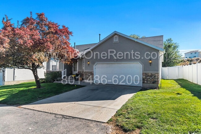 1297 Glencoe Dr in Taylorsville, UT - Building Photo - Building Photo