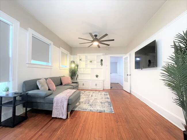 736 8th St N-Unit -736 in St. Petersburg, FL - Building Photo - Building Photo