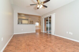 308 Mariana Way in Kissimmee, FL - Building Photo - Building Photo
