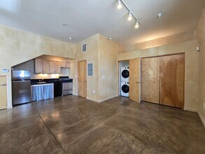 1012 Marquez Pl in Santa Fe, NM - Building Photo - Building Photo