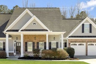 495 Langley Creek Dr in Loganville, GA - Building Photo