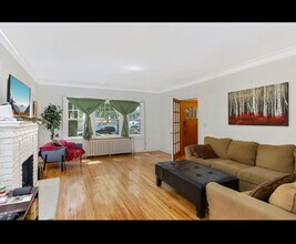 1121 Goodrich Ave, Unit 1 in St. Paul, MN - Building Photo - Building Photo