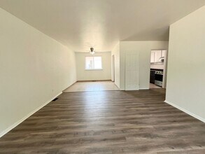3400 N Missouri Ave in Peoria, IL - Building Photo - Building Photo